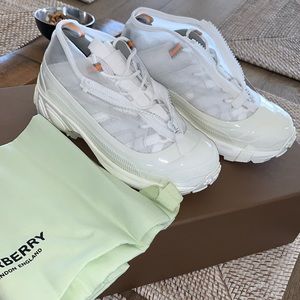 Burberry NWT Sneakers